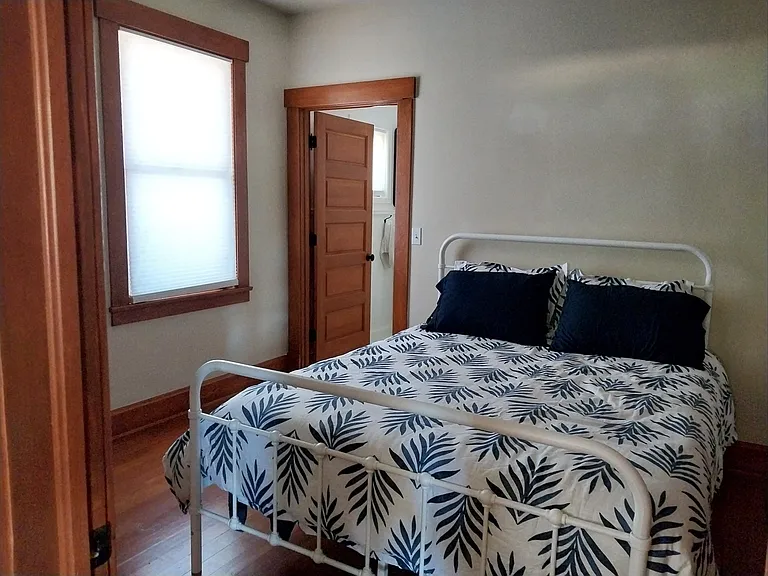 Brand new queen mattress