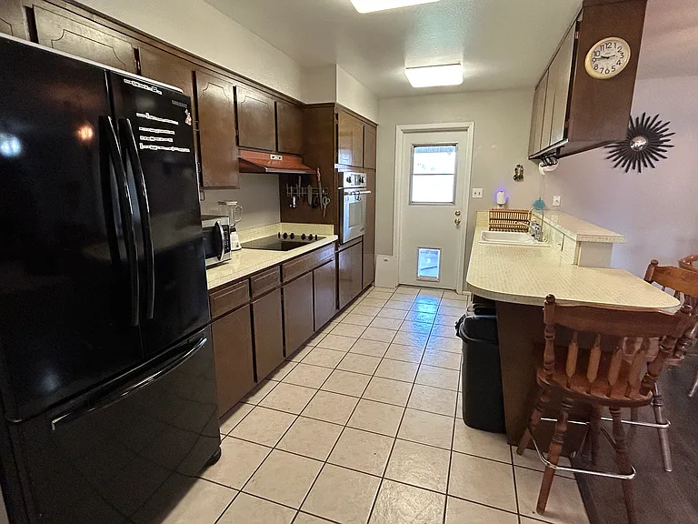 1248 E Loma Vista Dr — Photo 8