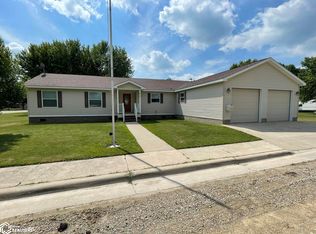 513 3rd St SW, Buffalo Center, IA 50424