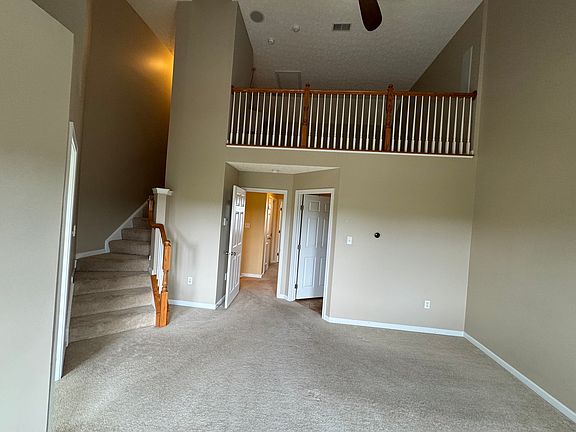 2nd image of 302 Fairgate Dr