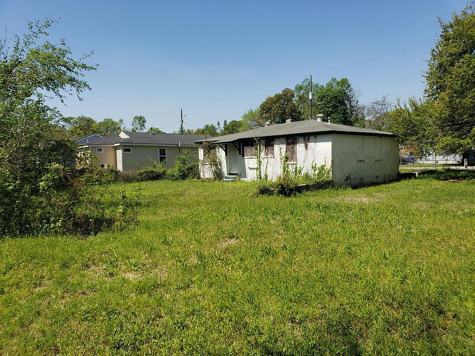 2nd image of 2125 Target St