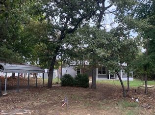 1420 Quail Ct, Azle, TX 76020