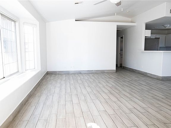 3rd image of 4108 Dongola Ct