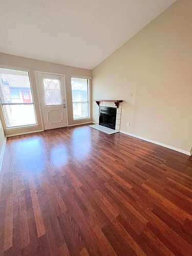 806 W 24th St #301 Photo 1