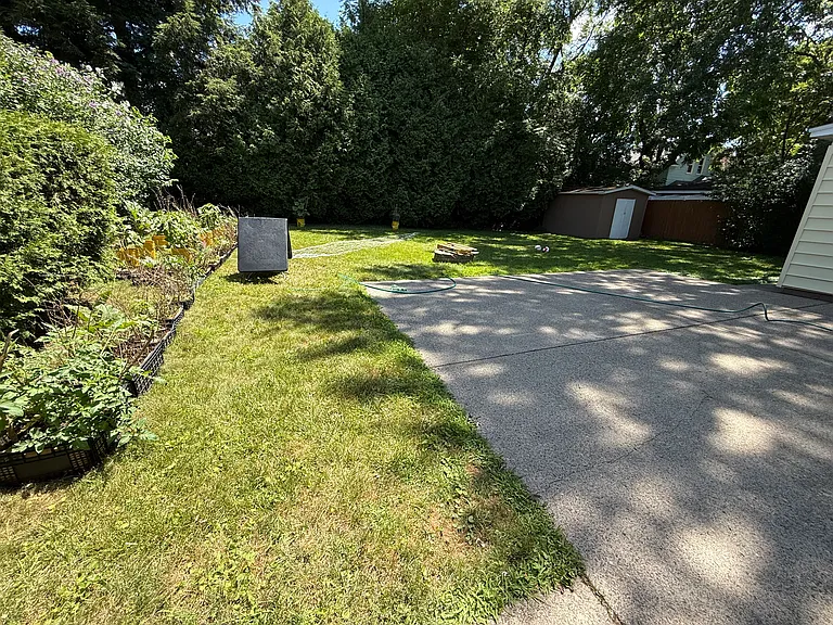 222 Lillian Ave — Photo 15