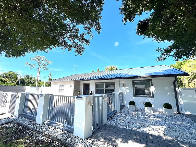 15276 Harrison Rd — Photo 66