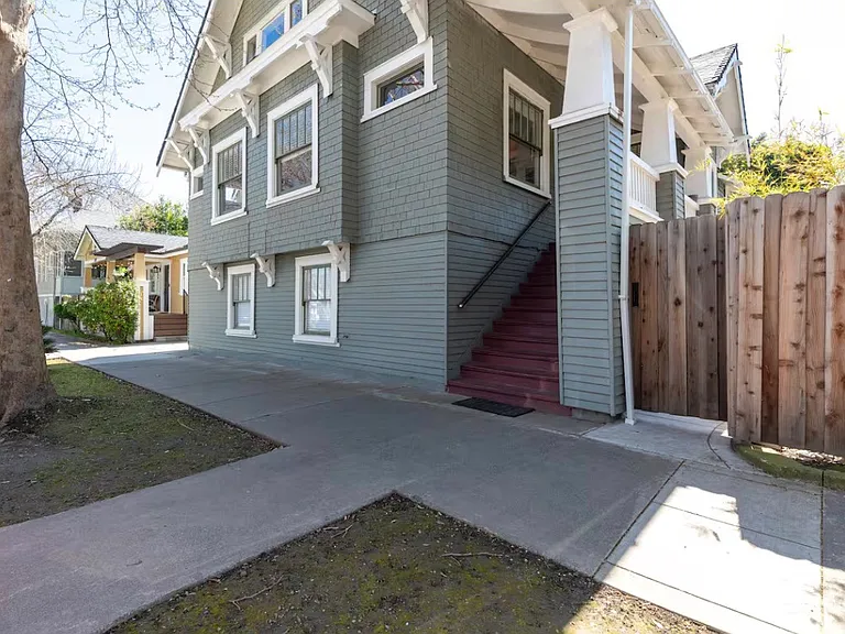1016 U St — Photo 1