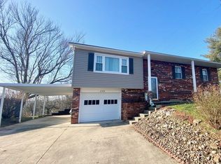 229 Circle Dr, Gallipolis, OH 45631