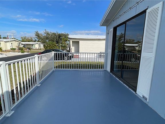 4th image of 3150 Running Deer Dr