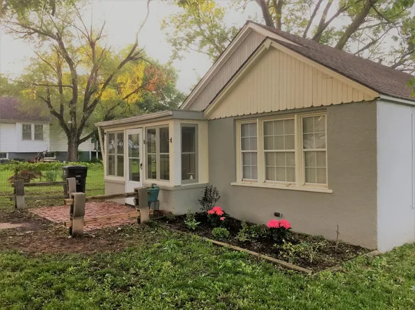 11401 E 14th St S, Independence, MO 64052