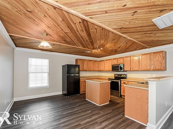 3rd image of 148 Sandalewood Ln