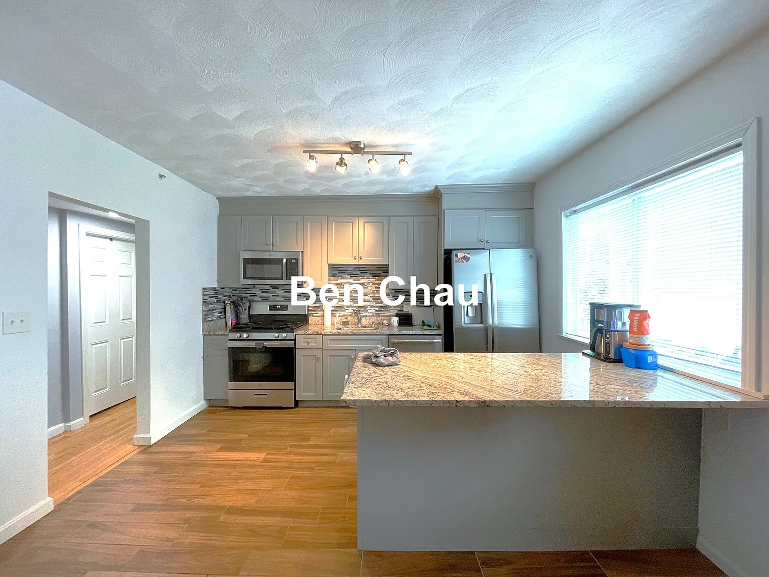 48 Derby — Photo 1