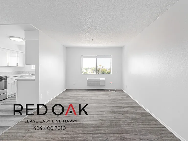 5200 Oakland St #210 — Photo 7
