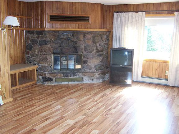 3rd image of 10541 Carol St