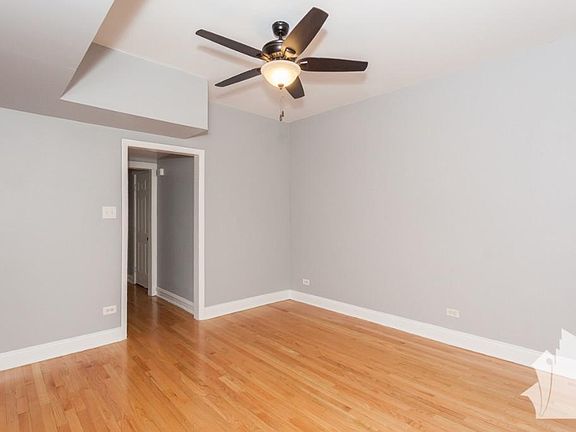 3rd image of 1048 N Spaulding Ave APT 2N