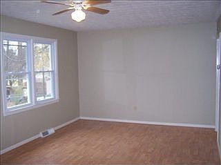 1st image of 210 Aspenwood Dr