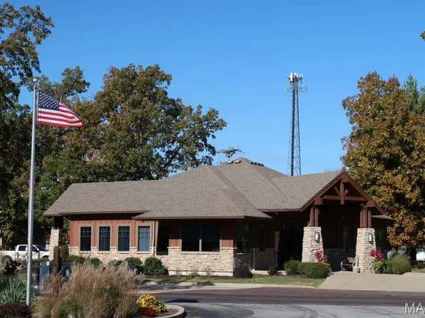 2346 W Squire Rd, Marthasville, MO 63357