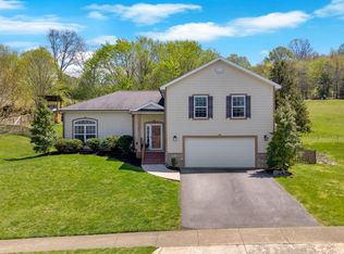 55 Azalea Rdg, Johnson City, TN 37601