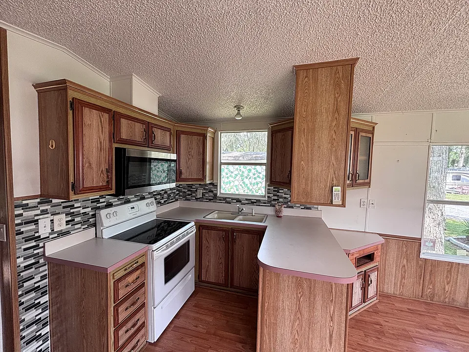 1720 NW 38th Ave #76