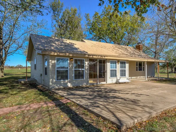 397743 W 1100th Rd, Dewey, OK 74029