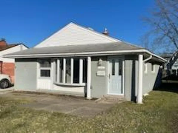 18627 Hinton St, Riverview, MI 48193