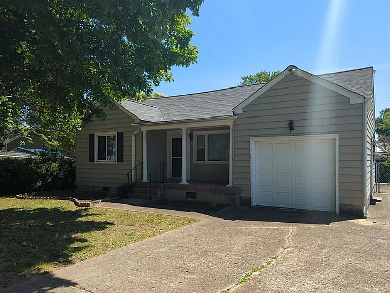 100 Rees Ave — Photo 19