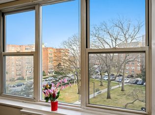 1840 211th St APT 4E, Bayside, NY