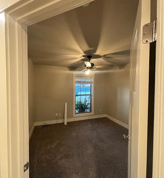 101 Gatlin Ln — Photo 8