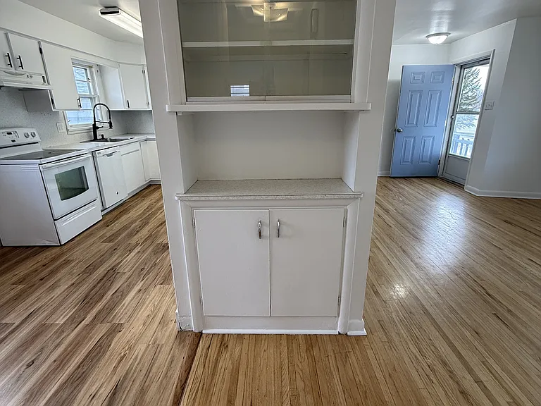 628 3rd Ave NW — Photo 9