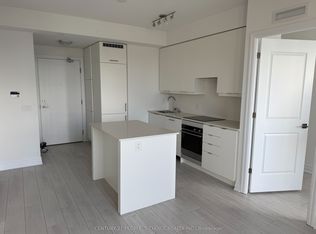 30 Elm Dr W #2901, Mississauga, ON L5B 0N6