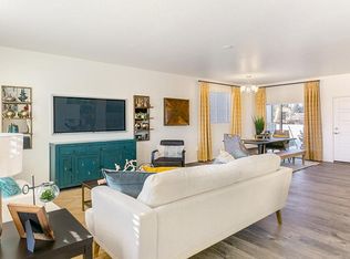 6828 Longpark Dr, Parker, CO 80138