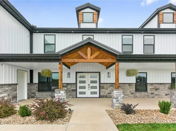 10782 Starr School Rd, Odessa, MO 64076