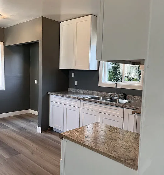 602 N Sloan Ave — Photo 16