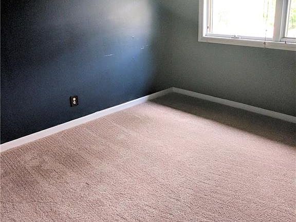 5th image of 178 Meadow Lea Dr