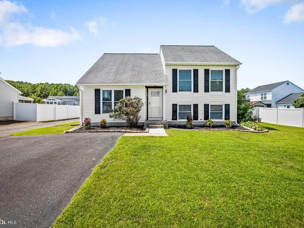 19 Sproul Ct, Baltimore, MD 21220