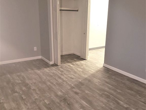 3rd image of 737 Center Ave APT 10
