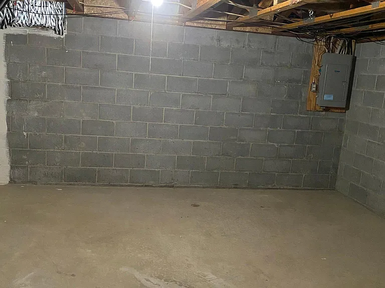 7687 Sweetwood Ct — Photo 16