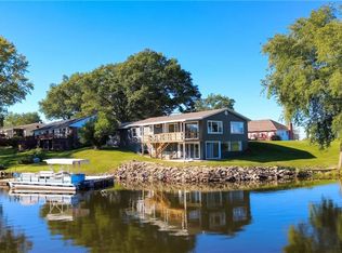 1206 Lake Trenton Dr, Trenton, MO 64683