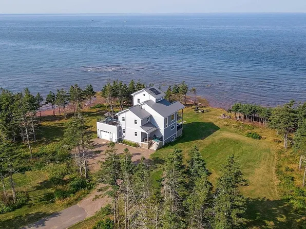 375 Campbells Way SW, Saint David's Parish, PE C0B 1X0