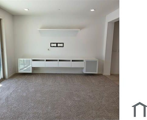 1st image of 9350 Bear Grass Cir