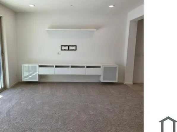 9350 Bear Grass Cir, Sacramento, CA 95829