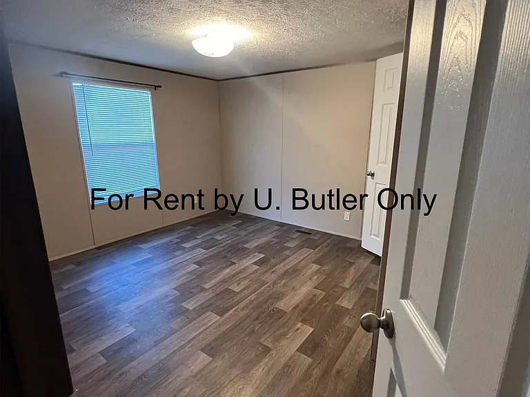 1505 Reese Rd — Photo 6