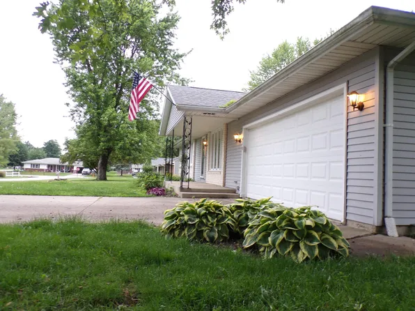 410 Highland Ave, Ossian, IN 46777