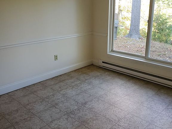 3rd image of 26H Piscassic St #108