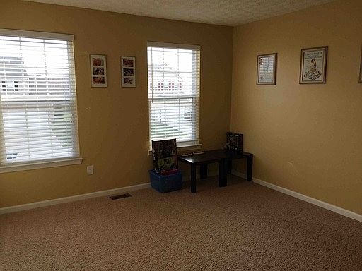 4th image of 2724 Laurelwood Ct
