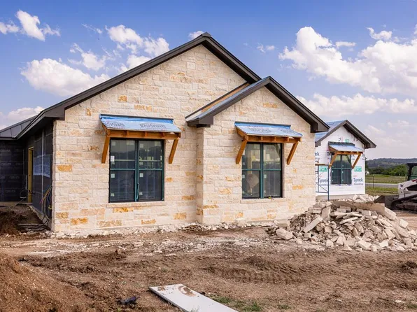 1117 Pinnacle View Dr, Kerrville, TX 78028