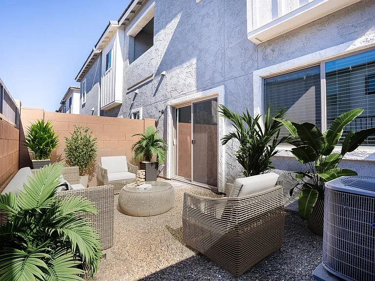 Banyan at 17 North Townhomes — Photo 9