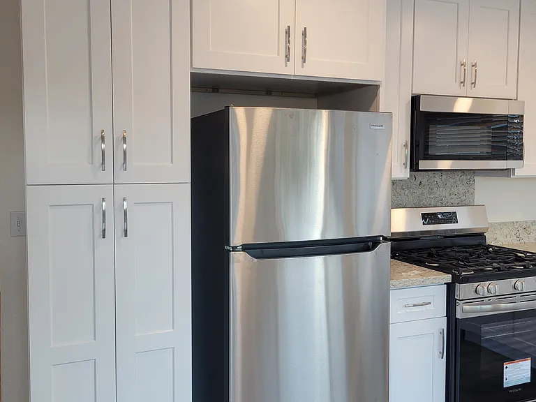 7756 Embry Ct — Photo 15
