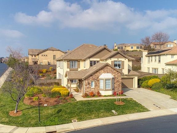 2nd image of 6218 Edgehill Dr