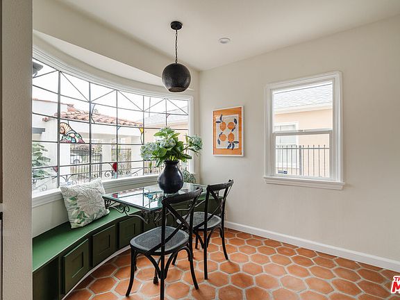 2nd image of 3867 Degnan Blvd